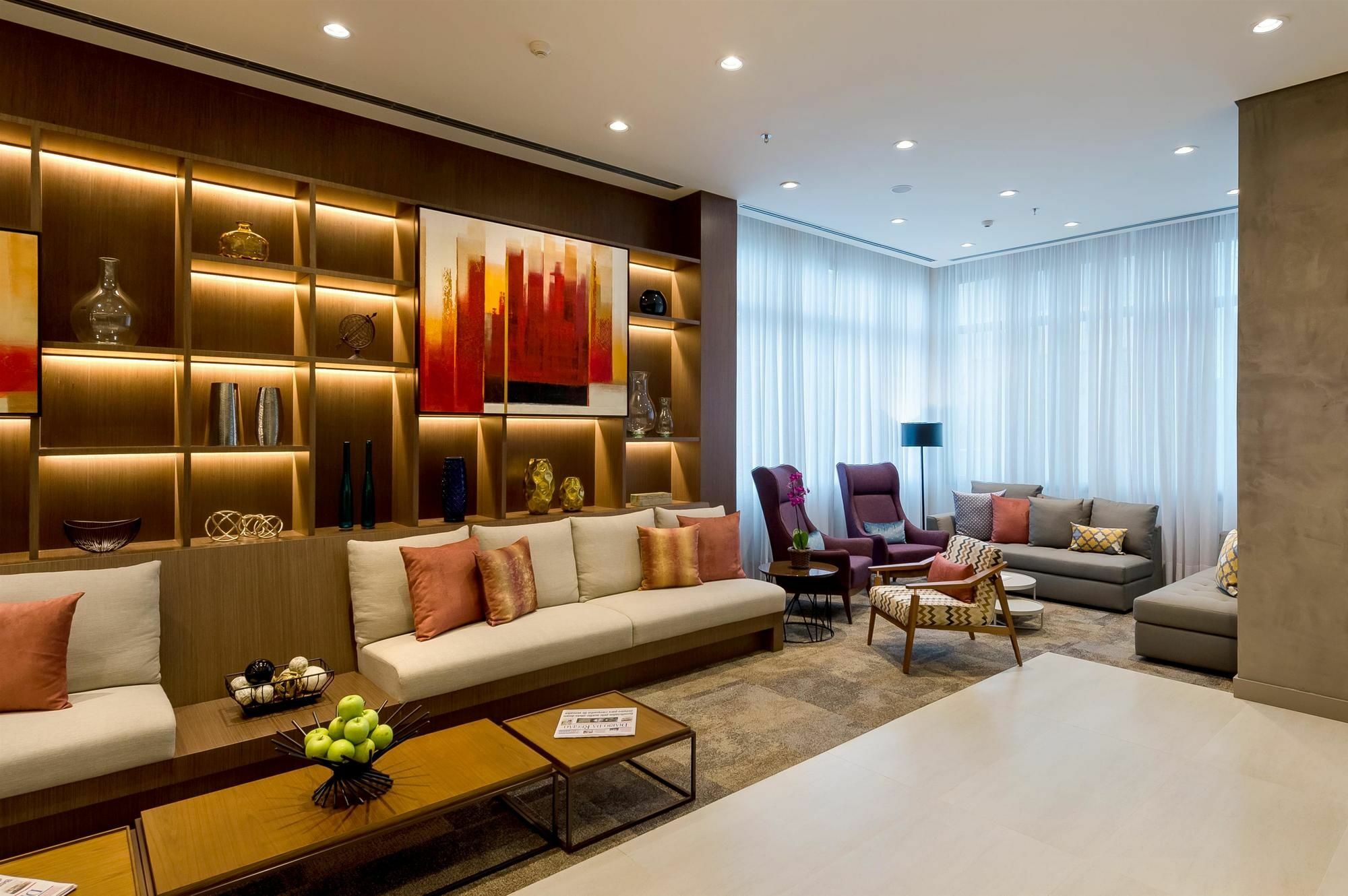 Hyatt Place Hotel 4*